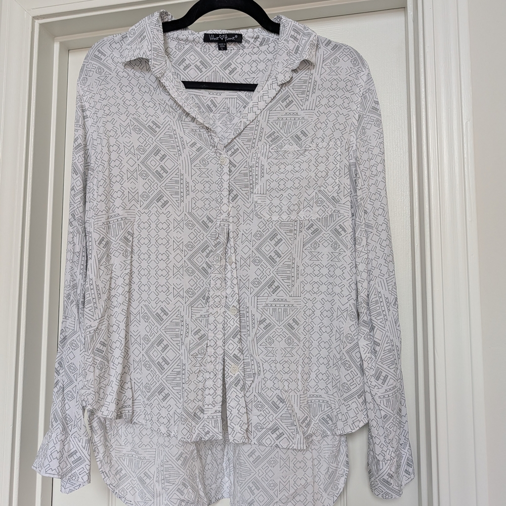 Velvet Heart Black and White Geometric Blouse
